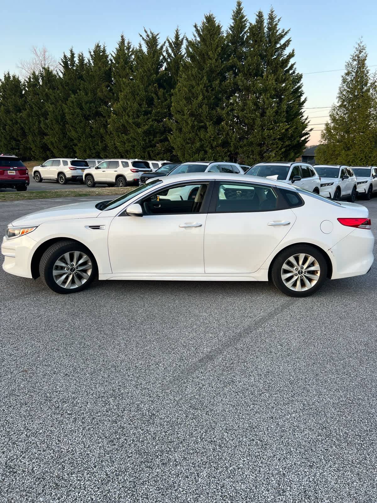 2016 Kia Optima LX — Sedan — 139,695 mi — Cockeysville, MD