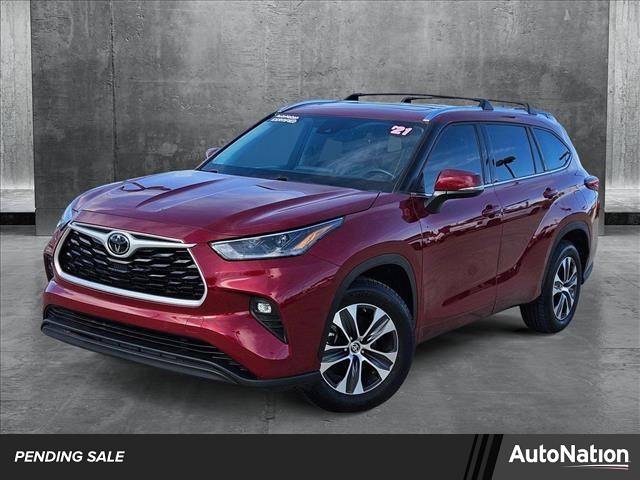 2021 Toyota Highlander XLE — SUV — 68,649 mi — Las Vegas, NV