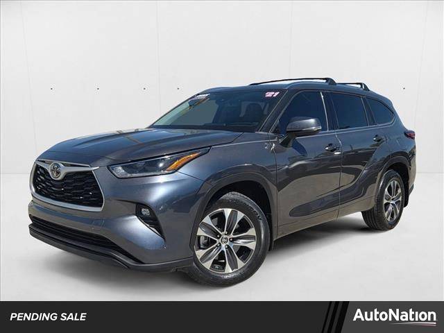 2021 Toyota Highlander XLE — SUV — 68,422 mi — Las Vegas, NV