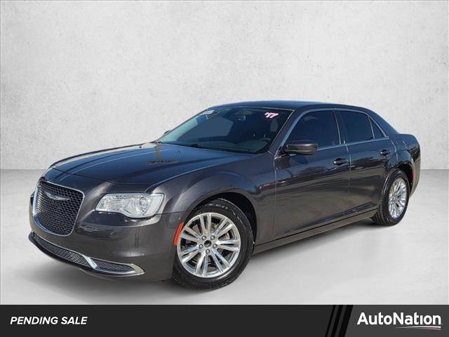 2017 Chrysler 300 Limited — Sedan — 31,406 mi — Las Vegas, NV