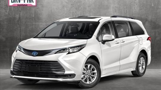 2021 Toyota Sienna LE — Minivan — 19,413 mi — Las Vegas, NV