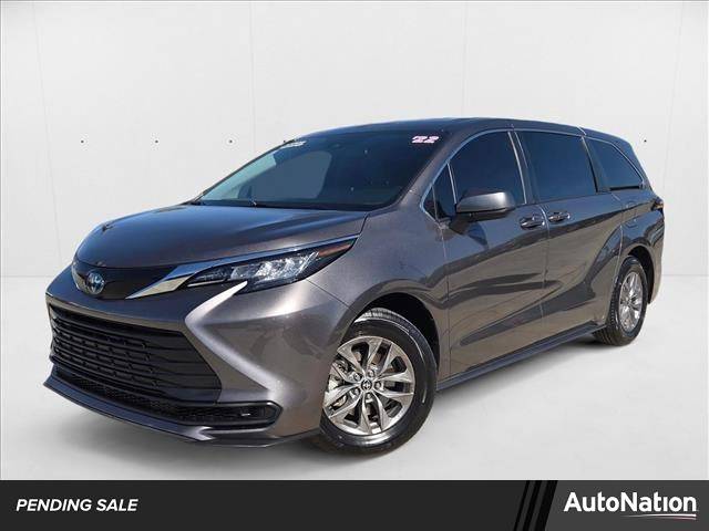 2022 Toyota Sienna LE — Minivan — 62,422 mi — Las Vegas, NV