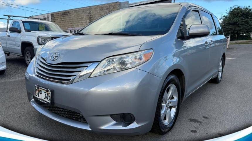 2016 Toyota Sienna LE — Minivan — 99,898 mi — Kaneohe, HI