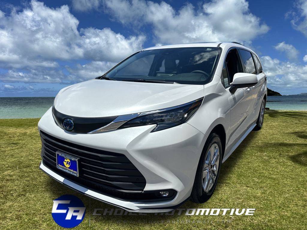 2025 Toyota Sienna XLE — Minivan — 674 mi — Honolulu, HI