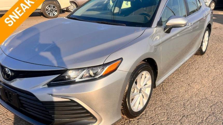 2024 Toyota Camry LE — Sedan — 13,510 mi — Honolulu, HI