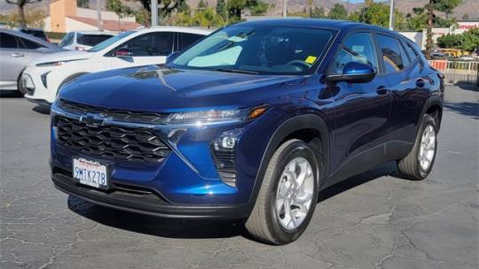 2024 Chevrolet Trax LS — SUV — 1,327 mi — Northridge, CA
