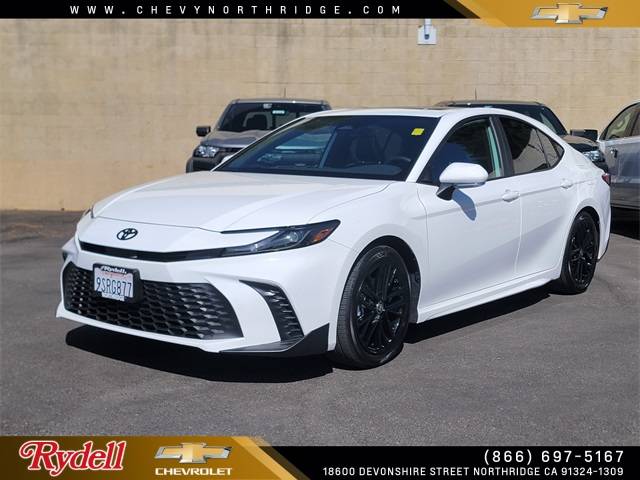 2025 Toyota Camry SE — Sedan — 3,272 mi — Northridge, CA