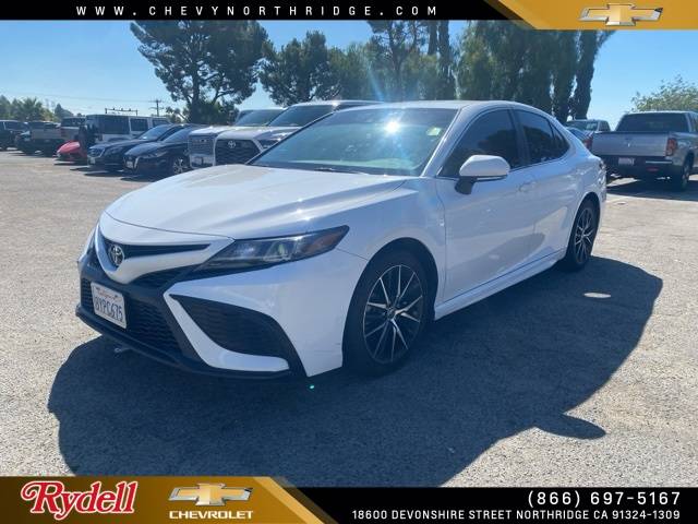 2022 Toyota Camry SE — Sedan — 72,787 mi — Northridge, CA