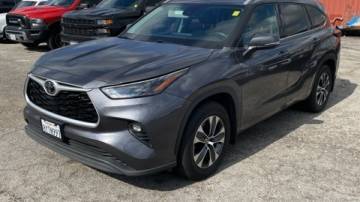 2022 Toyota Highlander XLE — SUV — 49,643 mi — Northridge, CA