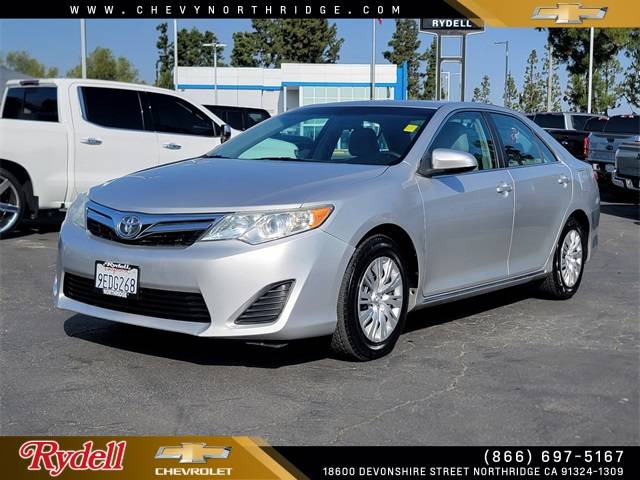 2013 Toyota Camry LE — Sedan — 77,897 mi — Northridge, CA