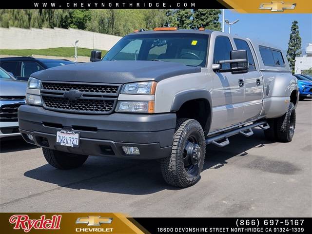 2005 Chevrolet Silverado 3500 WT — Pickup Truck — 85,021 mi — Northridge, CA