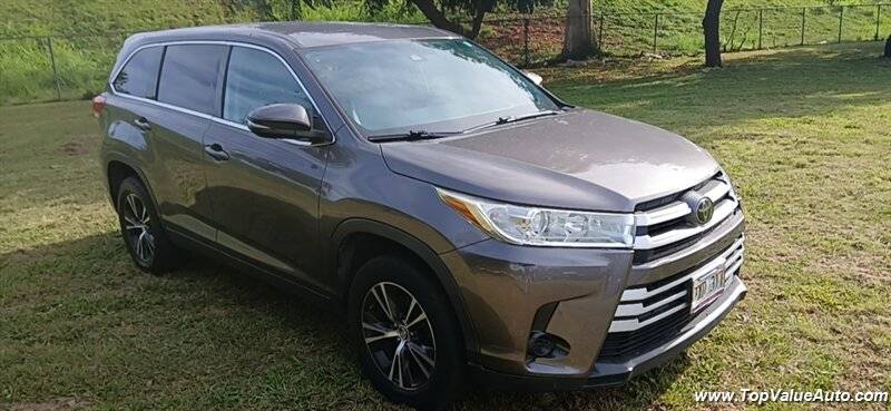 2019 Toyota Highlander LE V6 — SUV — 122,027 mi — Wahiawa, HI
