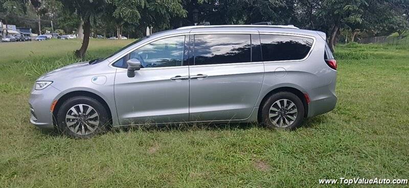 2021 Chrysler Pacifica Hybrid Touring L — Minivan — 36,590 mi — Wahiawa, HI