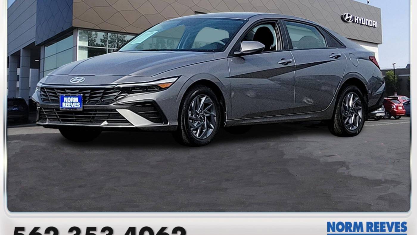 2024 Hyundai Elantra SEL — Sedan — 6,471 mi — Cerritos, CA