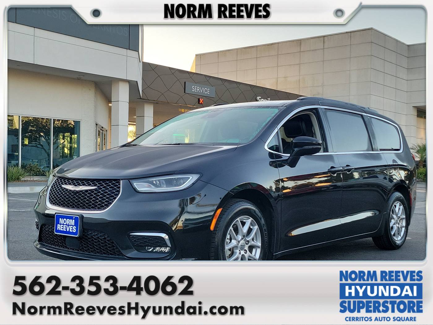 2022 Chrysler Pacifica Touring L — Minivan — 73,366 mi — Cerritos, CA