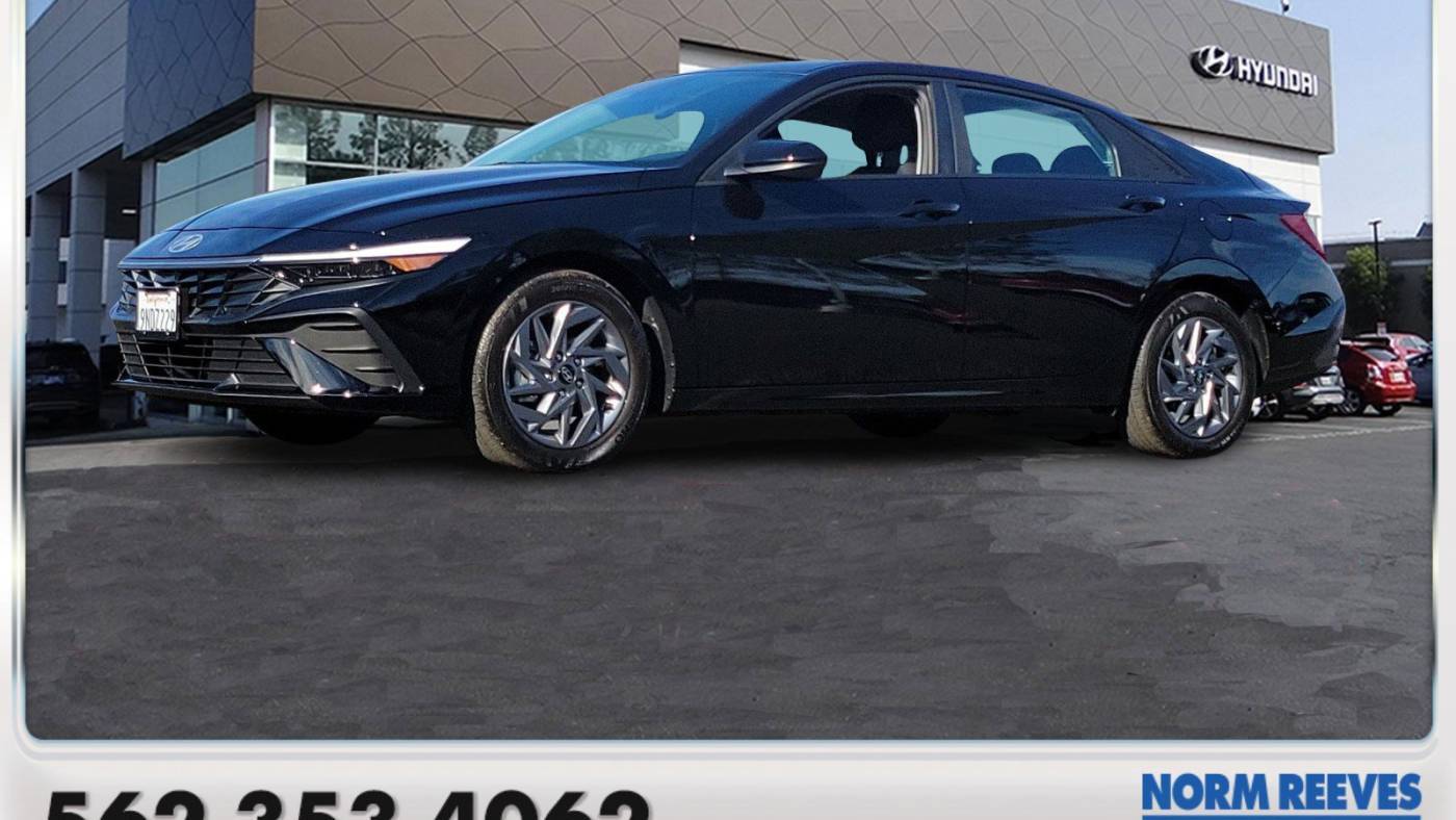 2024 Hyundai Elantra SEL — Sedan — 3,002 mi — Cerritos, CA