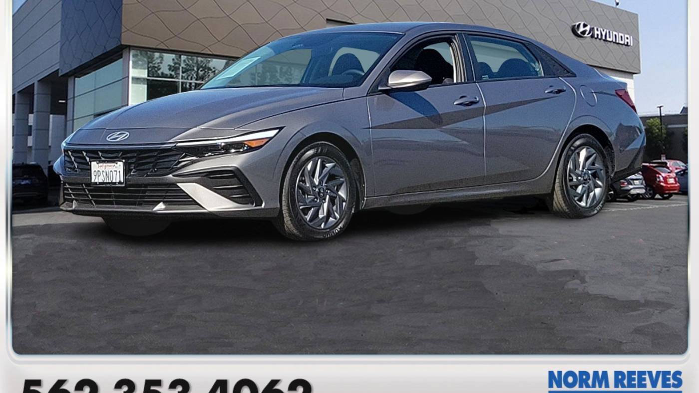 2024 Hyundai Elantra SEL — Sedan — 3,302 mi — Cerritos, CA