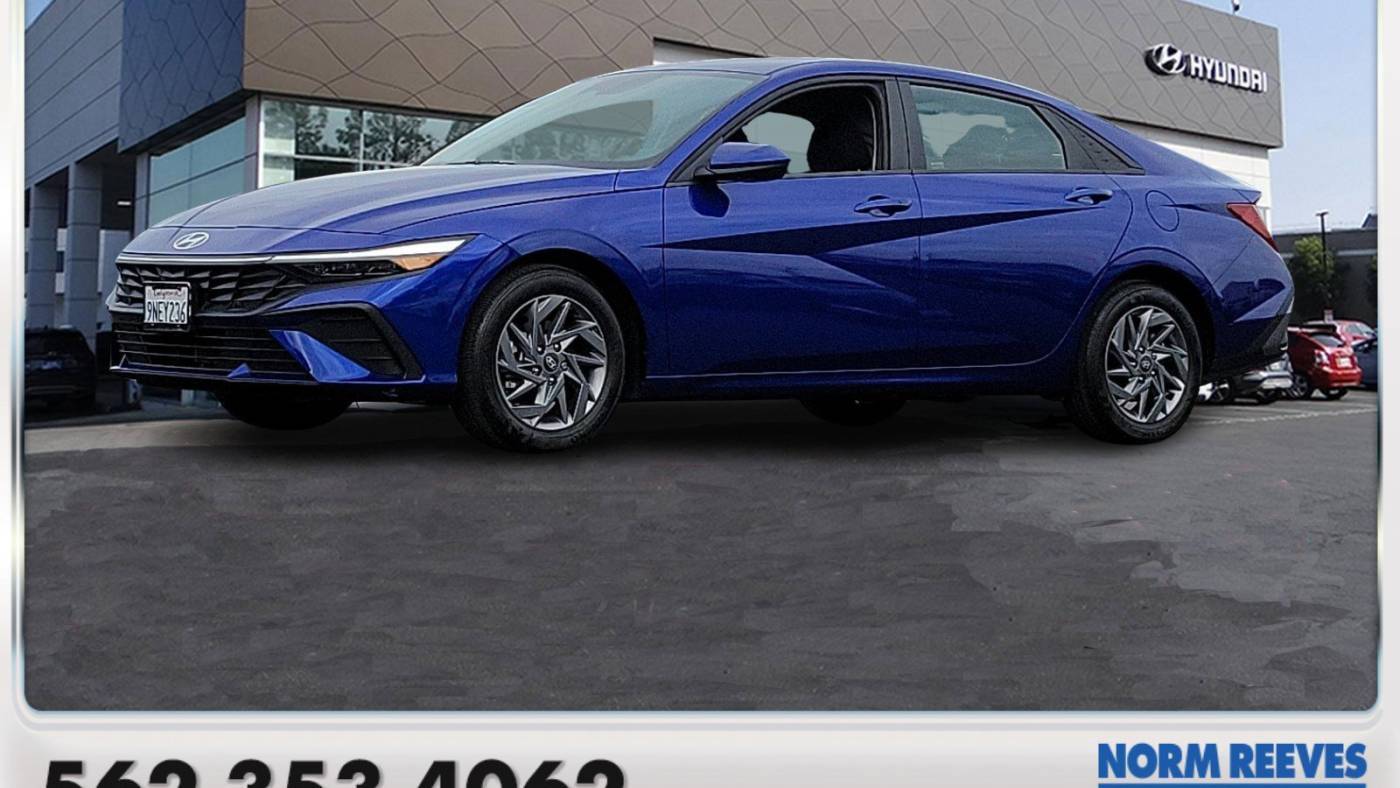 2024 Hyundai Elantra SEL — Sedan — 5,399 mi — Cerritos, CA