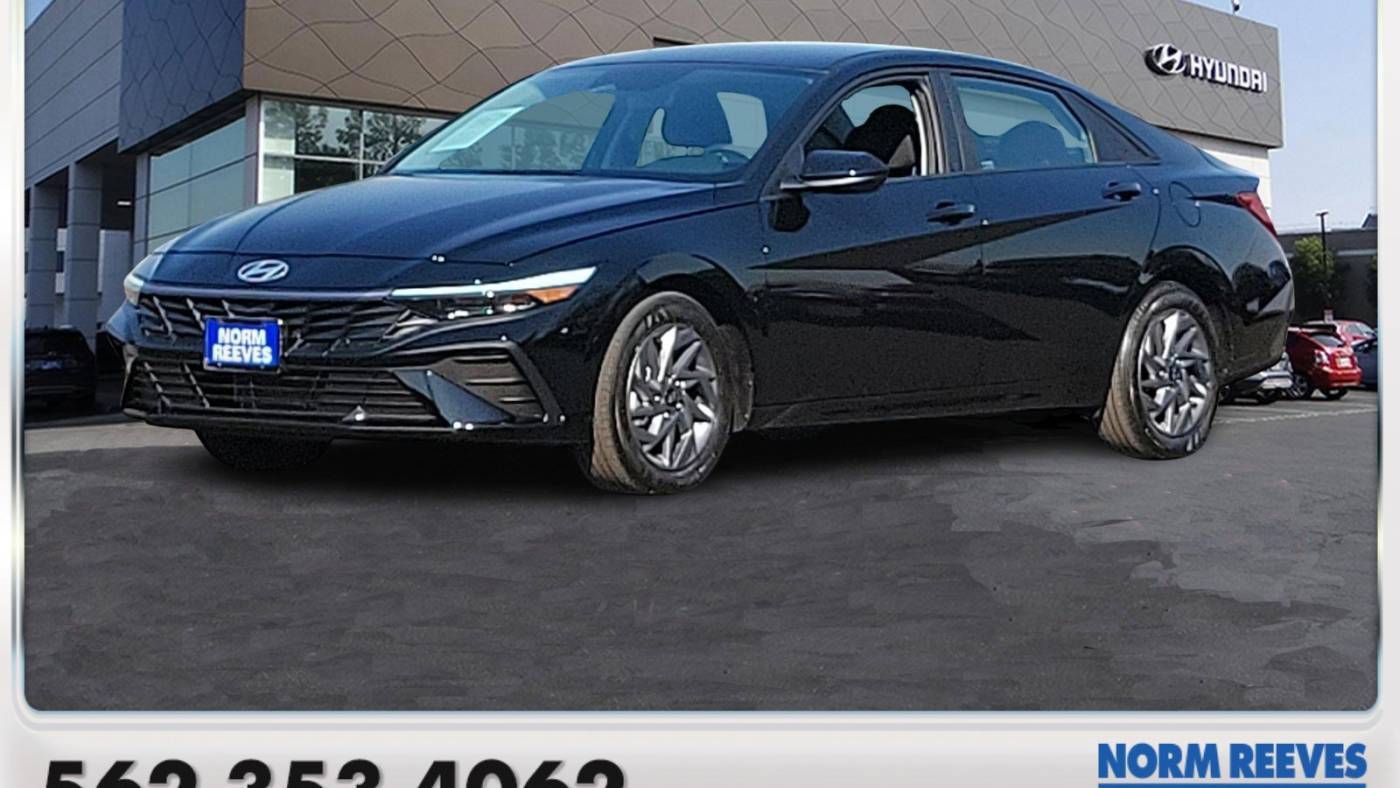 2024 Hyundai Elantra SEL — Sedan — 3,119 mi — Cerritos, CA