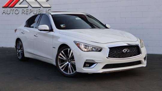 2018 Infiniti Q50 Hybrid Luxe