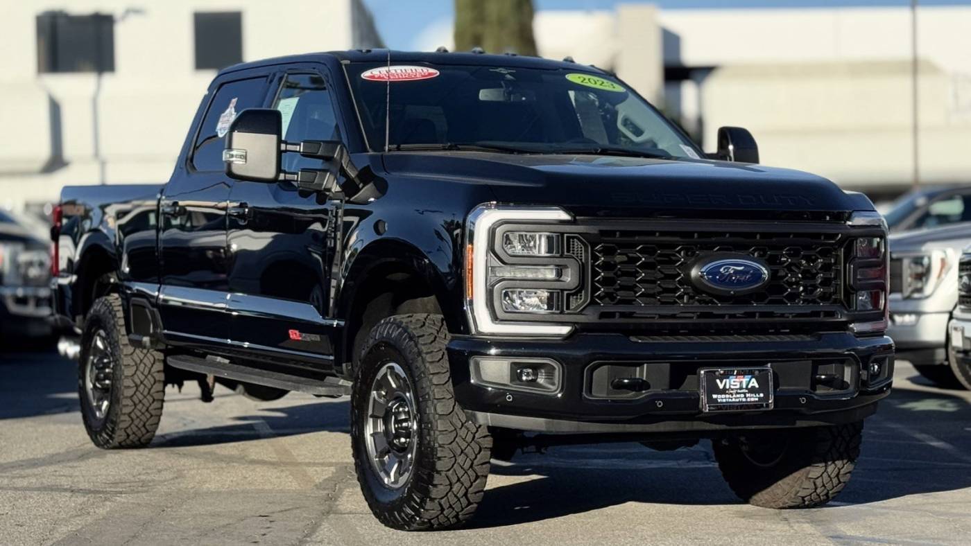 2023 Ford Super Duty F-350 LARIAT — Pickup Truck — 12,428 mi — Woodland Hills, CA