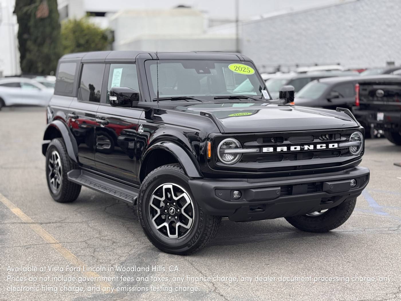 2025 Ford Bronco Outer Banks — SUV — 542 mi — Woodland Hills, CA