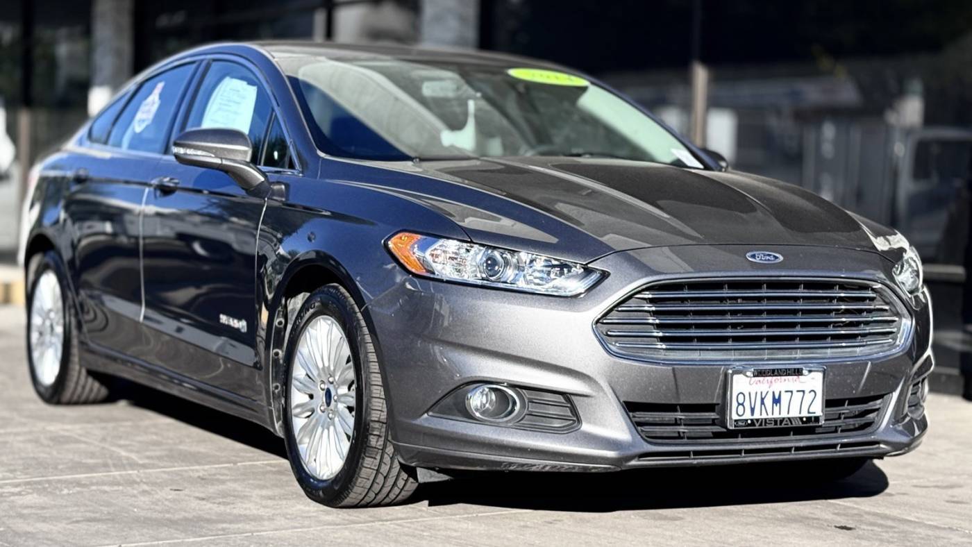 2014 Ford Fusion Hybrid SE — Sedan — 123,987 mi — Woodland Hills, CA