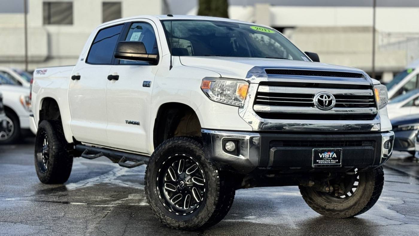 2017 Toyota Tundra SR5 — Pickup Truck — 61,860 mi — Woodland Hills, CA