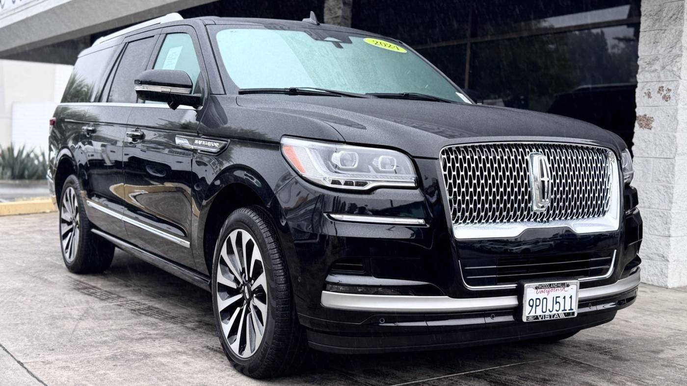 2024 Lincoln Navigator Reserve — SUV — 2,900 mi — Woodland Hills, CA