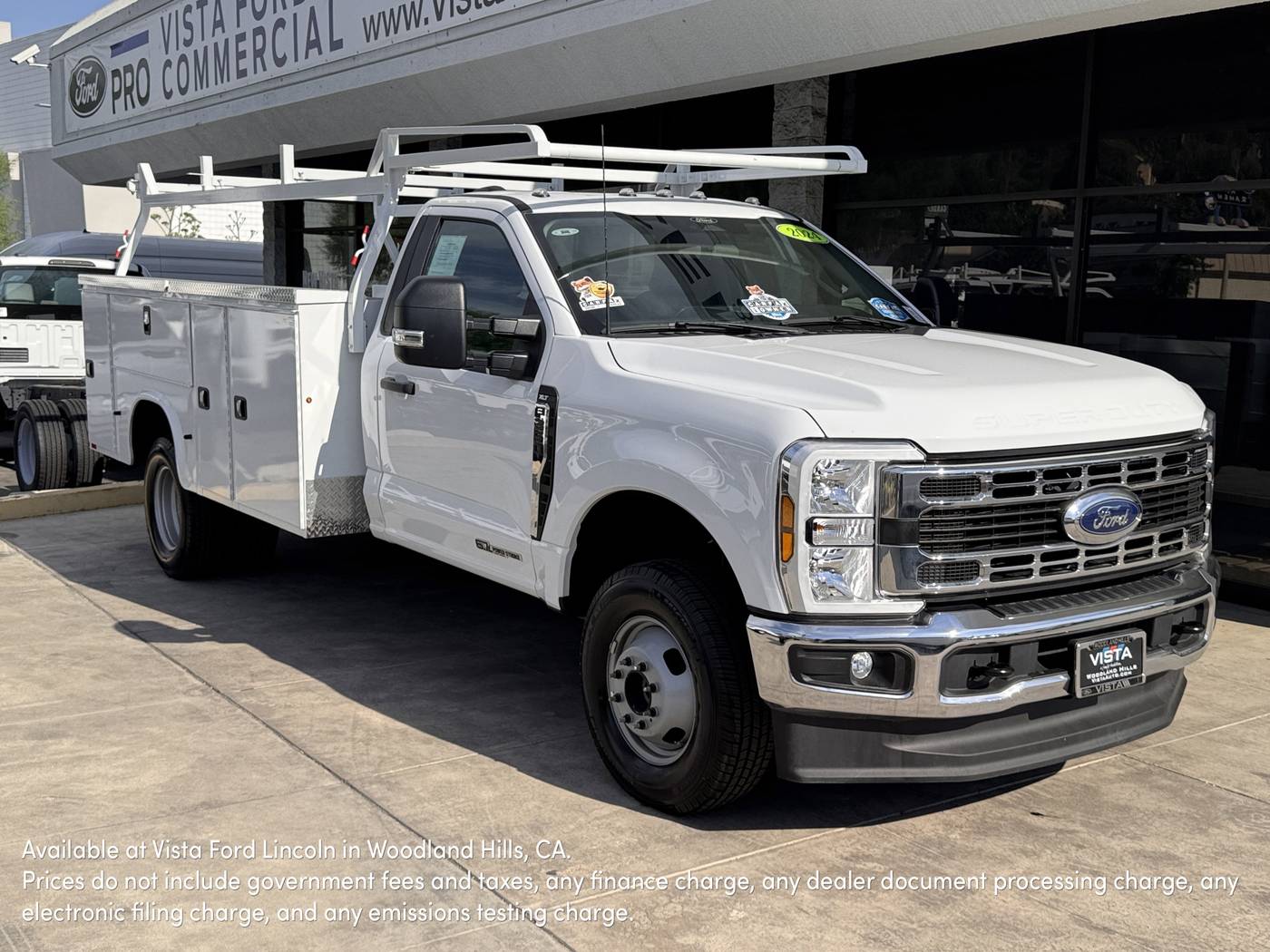 2024 Ford Super Duty F-350 Chassis Cab XL — Chassis Cab Truck — 200 mi — Woodland Hills, CA