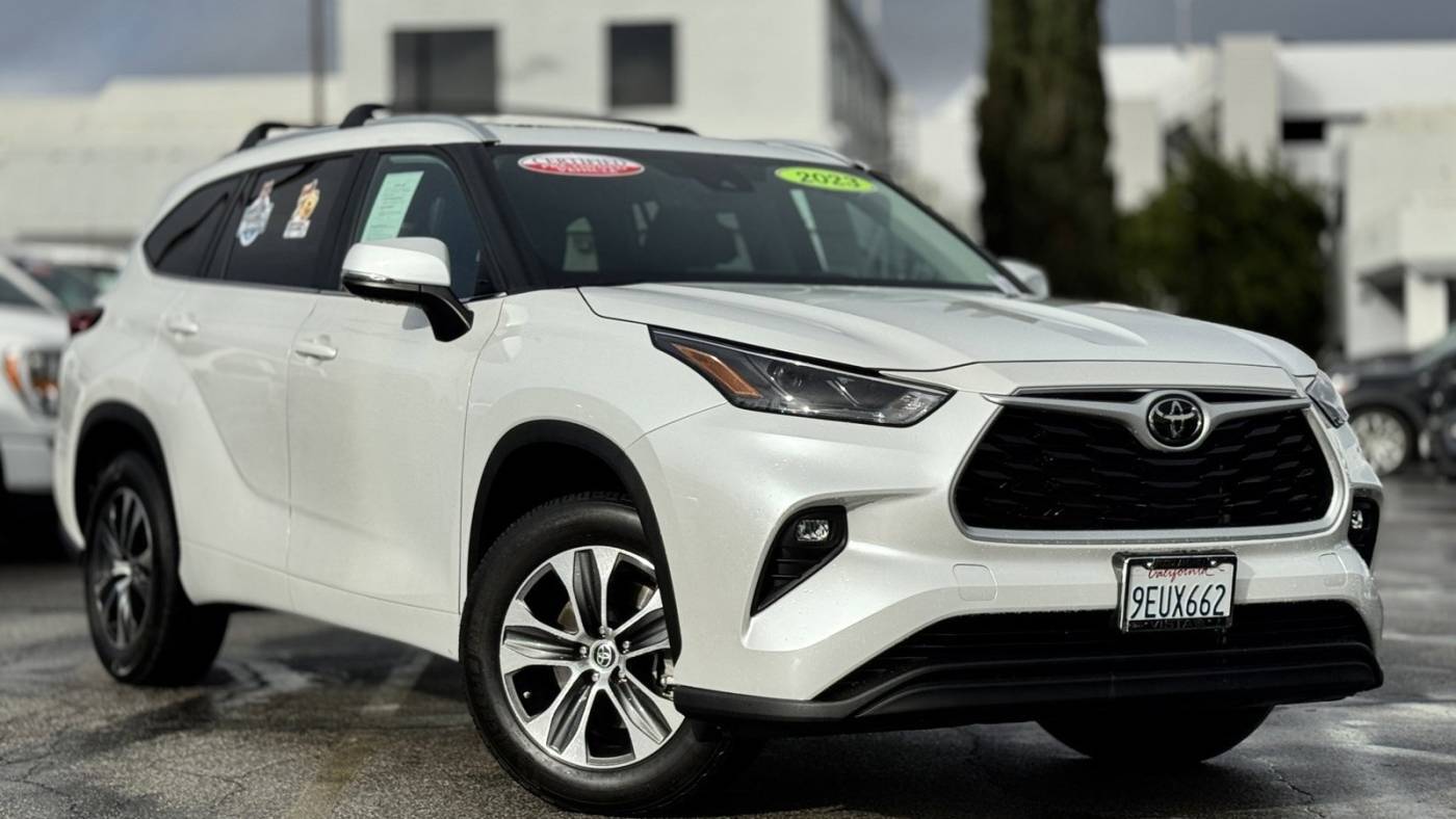 2023 Toyota Highlander XLE — SUV — 18,968 mi — Woodland Hills, CA