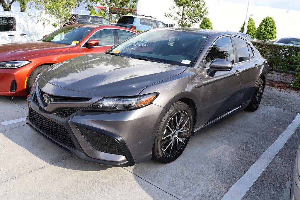 2021 Toyota Camry SE — Sedan — 26,352 mi — West Palm Beach, FL