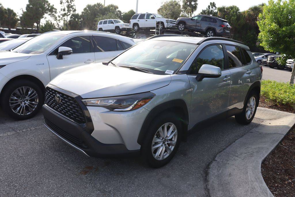 2024 Toyota Corolla Cross LE — SUV — 19,299 mi — West Palm Beach, FL