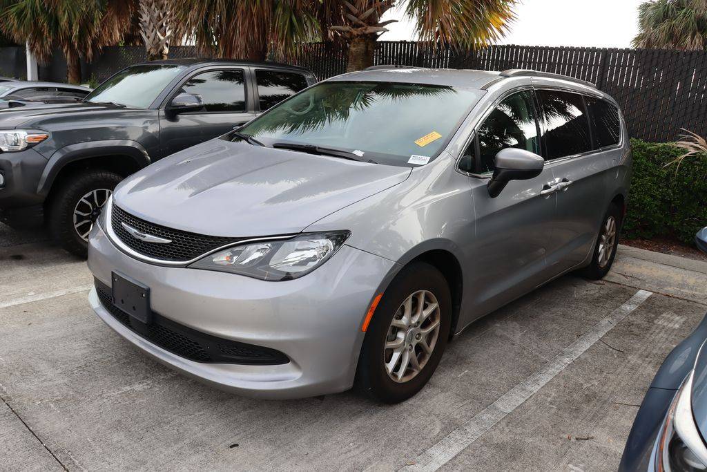 2021 Chrysler Voyager LXI — Minivan — 99,425 mi — West Palm Beach, FL