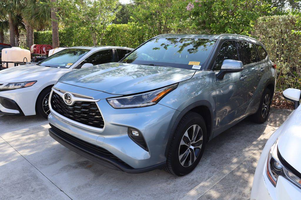 2021 Toyota Highlander XLE — SUV — 69,238 mi — West Palm Beach, FL
