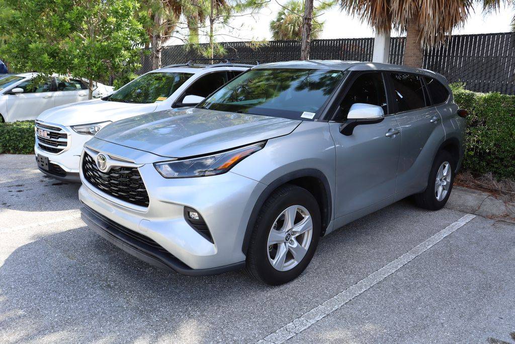 2023 Toyota Highlander LE — SUV — 15,800 mi — West Palm Beach, FL