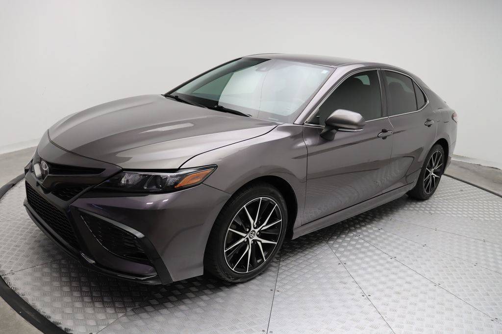 2022 Toyota Camry SE — Sedan — 83,759 mi — West Palm Beach, FL