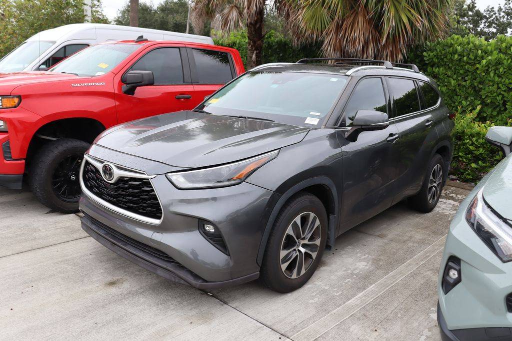 2021 Toyota Highlander XLE — SUV — 50,264 mi — West Palm Beach, FL