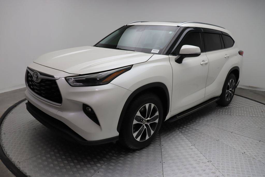 2021 Toyota Highlander XLE — SUV — 52,869 mi — West Palm Beach, FL