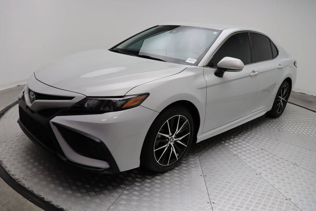 2022 Toyota Camry SE — Sedan — 29,372 mi — West Palm Beach, FL