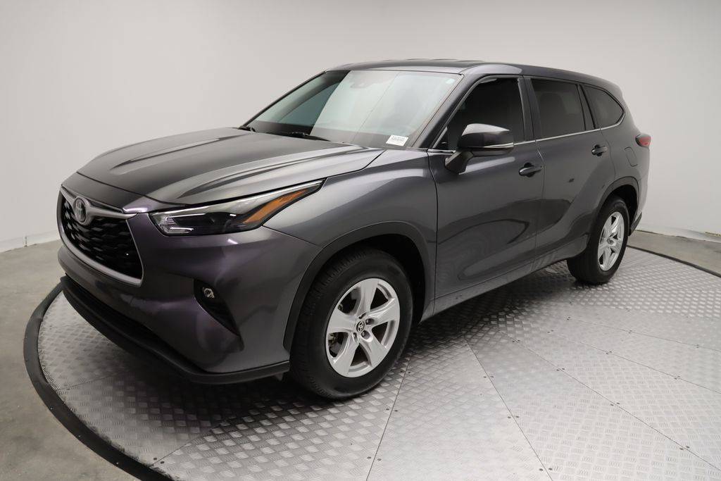 2023 Toyota Highlander LE — SUV — 13,400 mi — West Palm Beach, FL