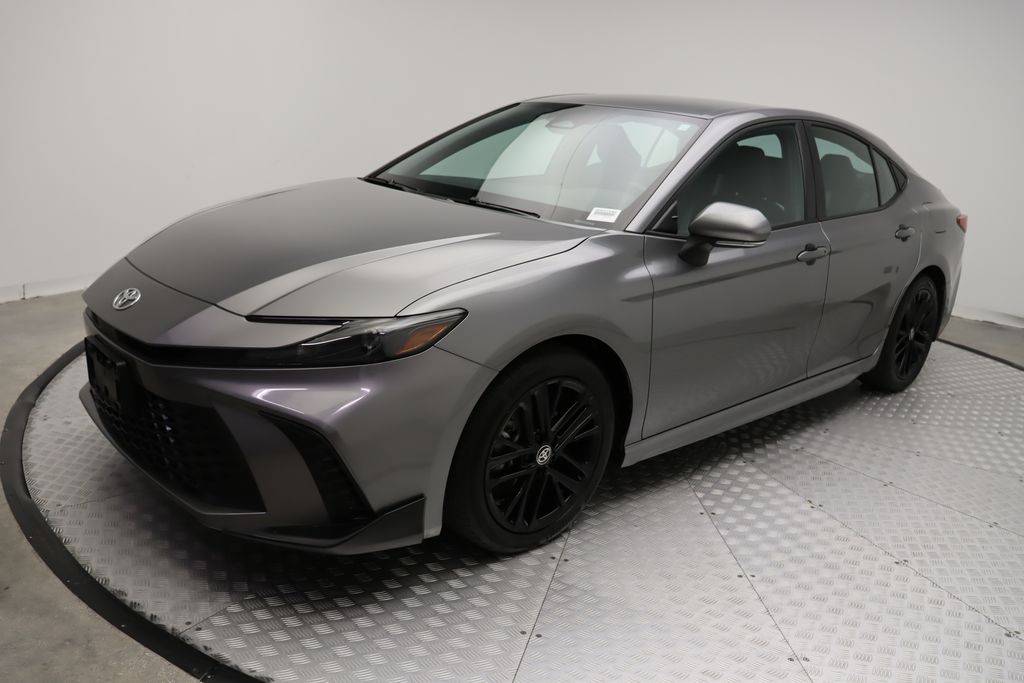 2025 Toyota Camry Hybrid SE — Sedan — 29,307 mi — West Palm Beach, FL