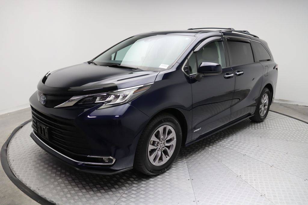 2021 Toyota Sienna XLE — Minivan — 55,398 mi — West Palm Beach, FL