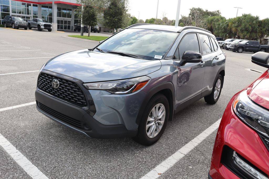2025 Toyota Corolla Cross LE — SUV — 4,540 mi — West Palm Beach, FL
