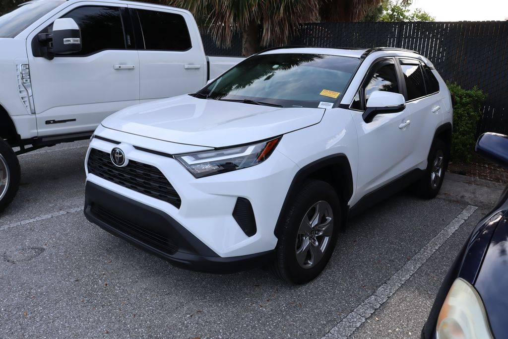 2023 Toyota RAV4 XLE — SUV — 3,966 mi — West Palm Beach, FL