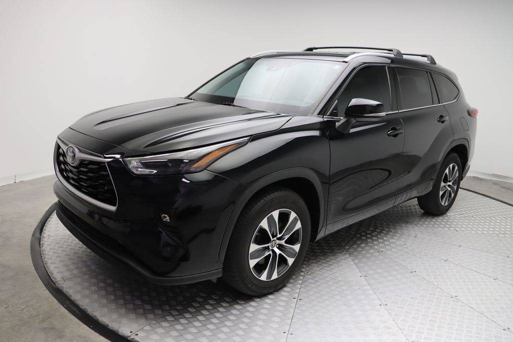 2022 Toyota Highlander XLE — SUV — 41,825 mi — West Palm Beach, FL