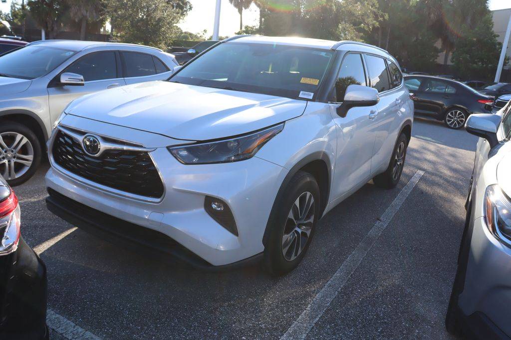 2022 Toyota Highlander XLE — SUV — 70,372 mi — West Palm Beach, FL