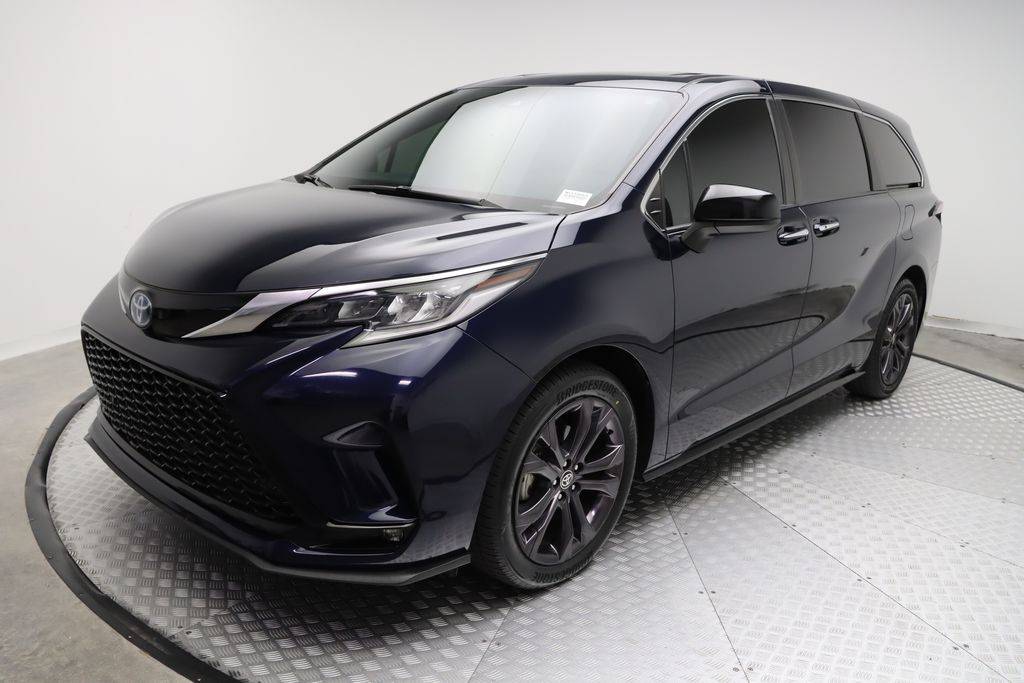 2022 Toyota Sienna XSE — Minivan — 46,237 mi — West Palm Beach, FL