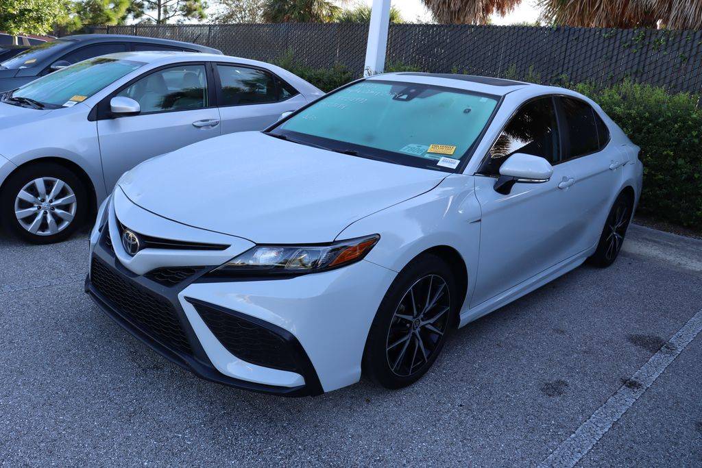 2024 Toyota Camry SE — Sedan — 25,184 mi — West Palm Beach, FL