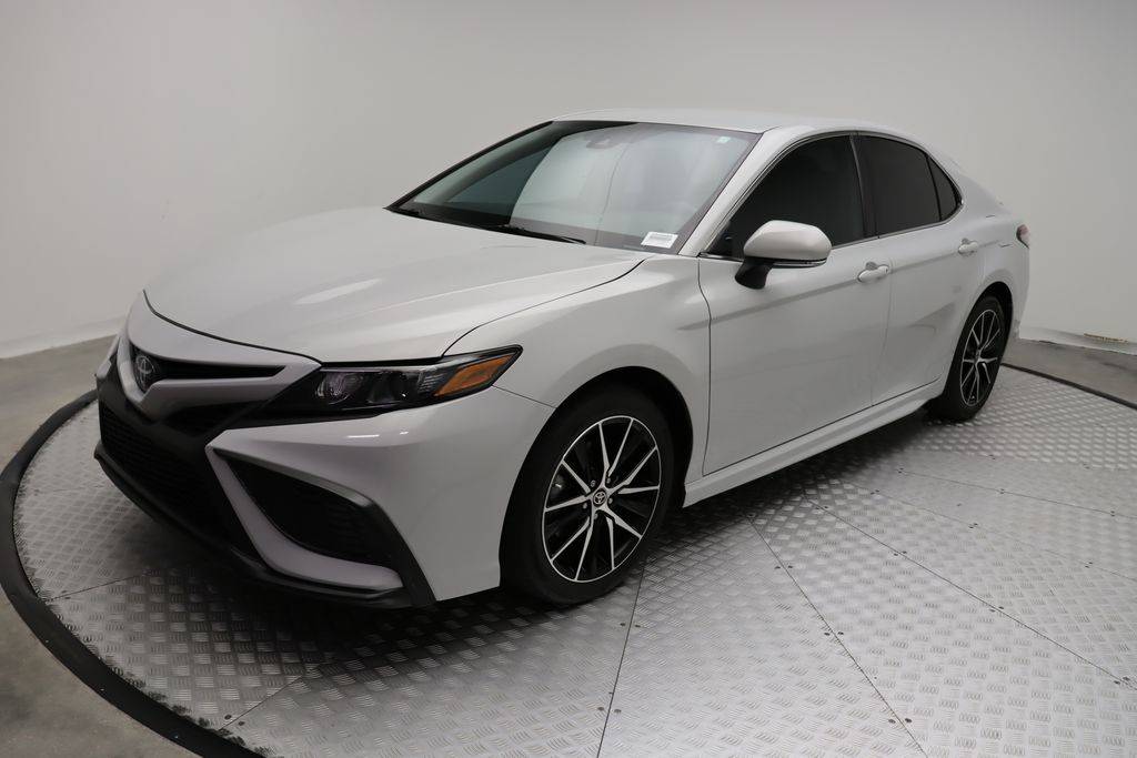 2024 Toyota Camry SE — Sedan — 29,980 mi — West Palm Beach, FL